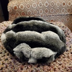 Faux fur hat Ashro